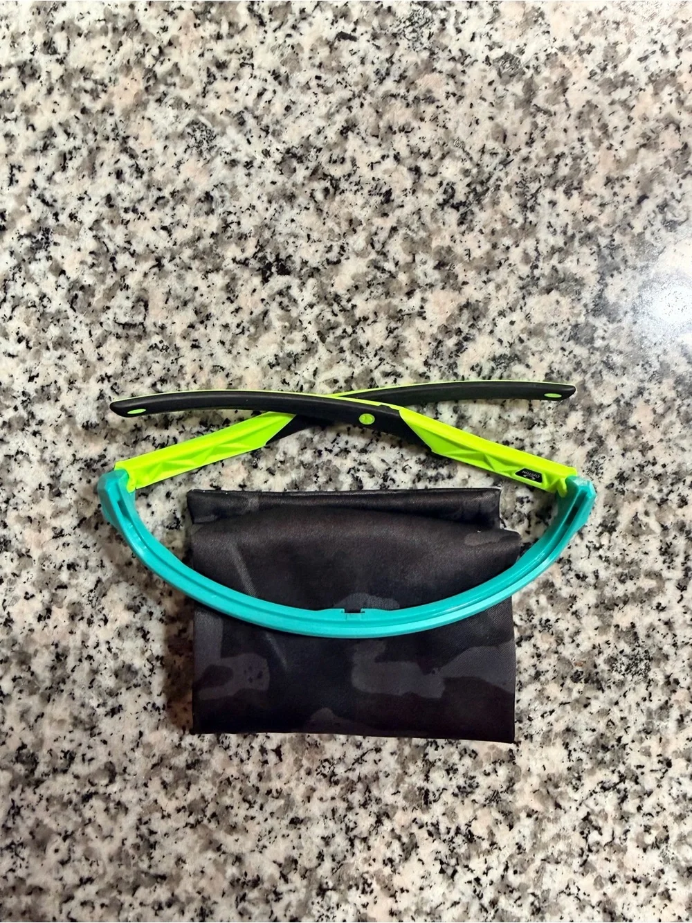 OAKLEY Sutro Light Frame Turquoise & Lime